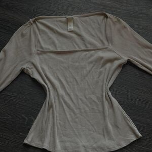 H-m Women's Cream and Grey Shirt